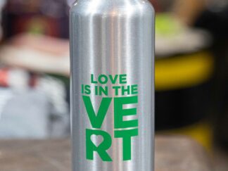 Bouteille grise en aluminium "Love is in the Vert"