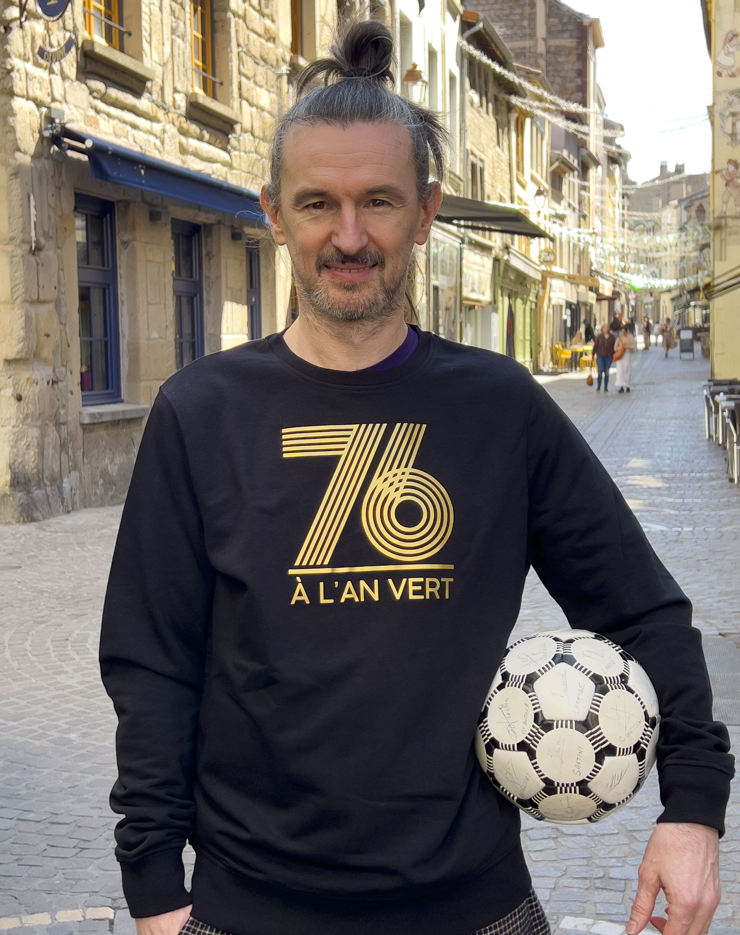 Sweat-shirt collector "L'An Vert" noir et or édition 50ème anniversaire – Image 3