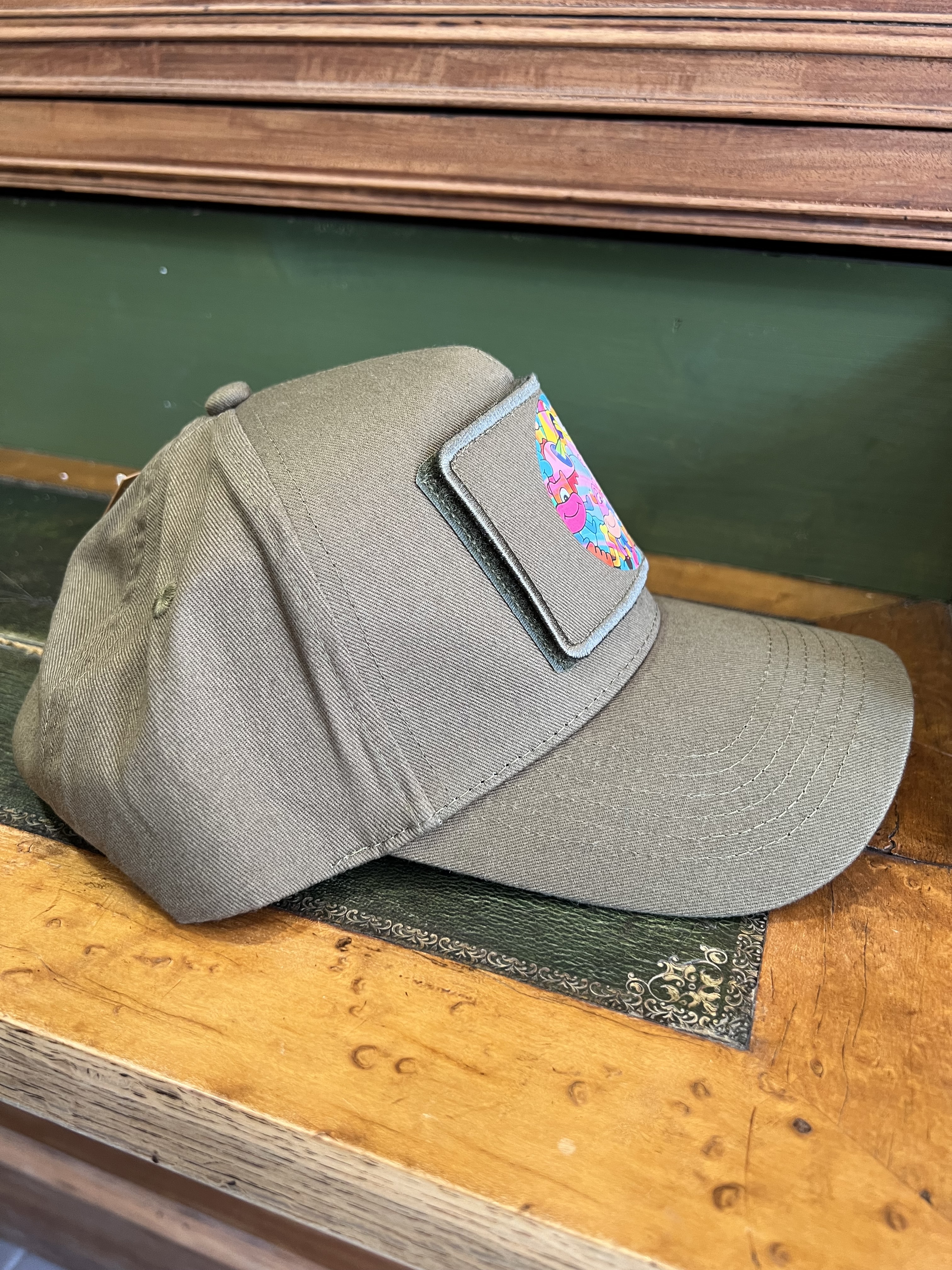 Collection Hank China X Up Arty Casquette kaki – Image 2
